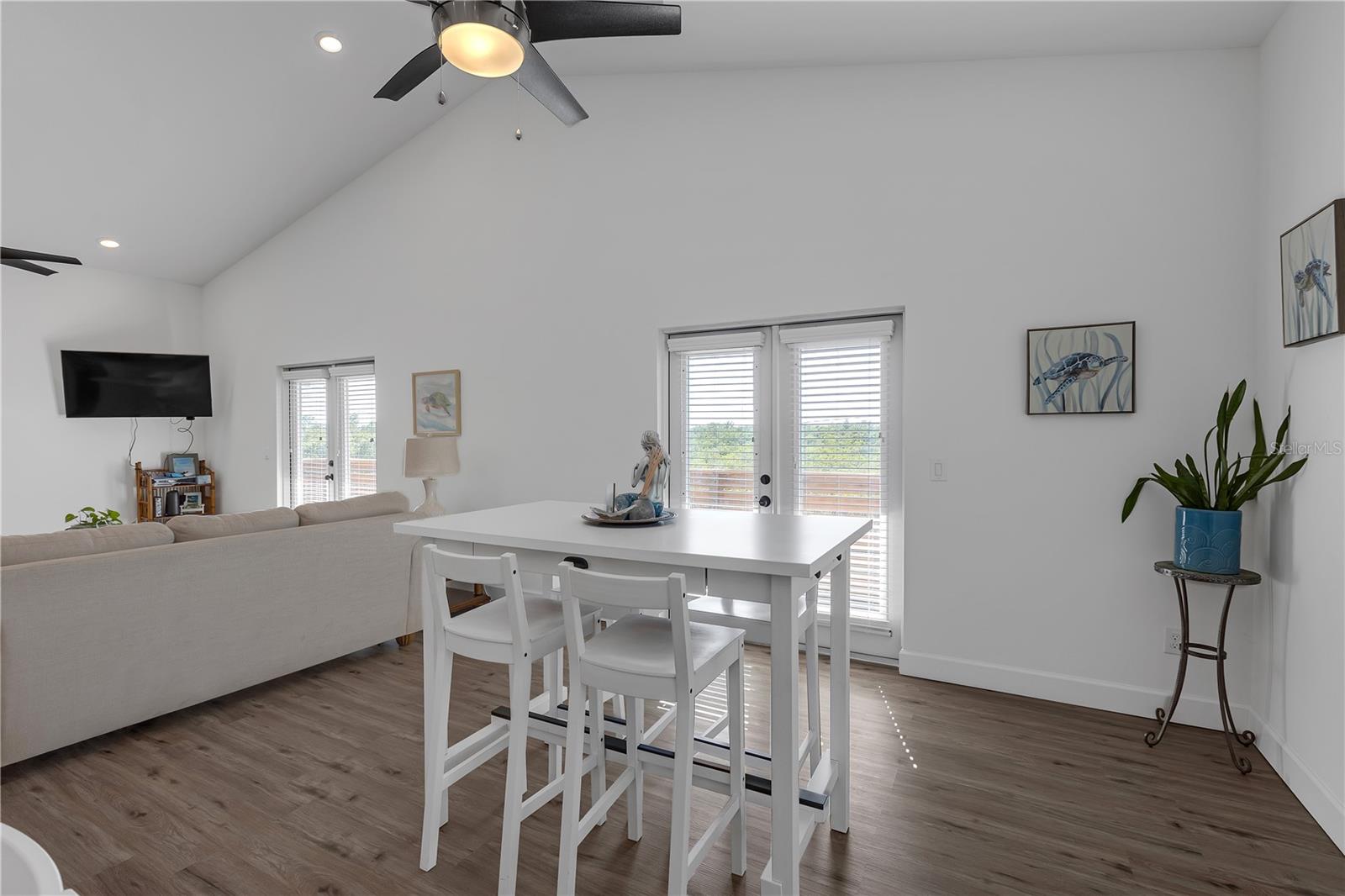 WEST PORT - Residential Income