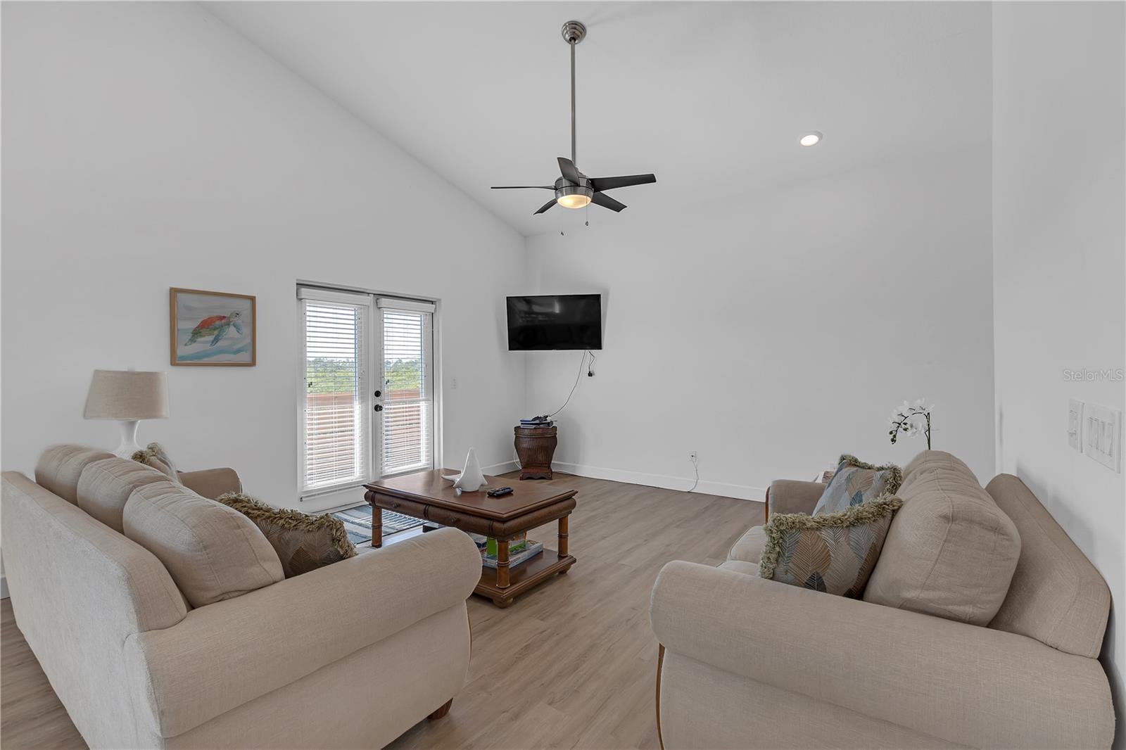 WEST PORT - Residential Income