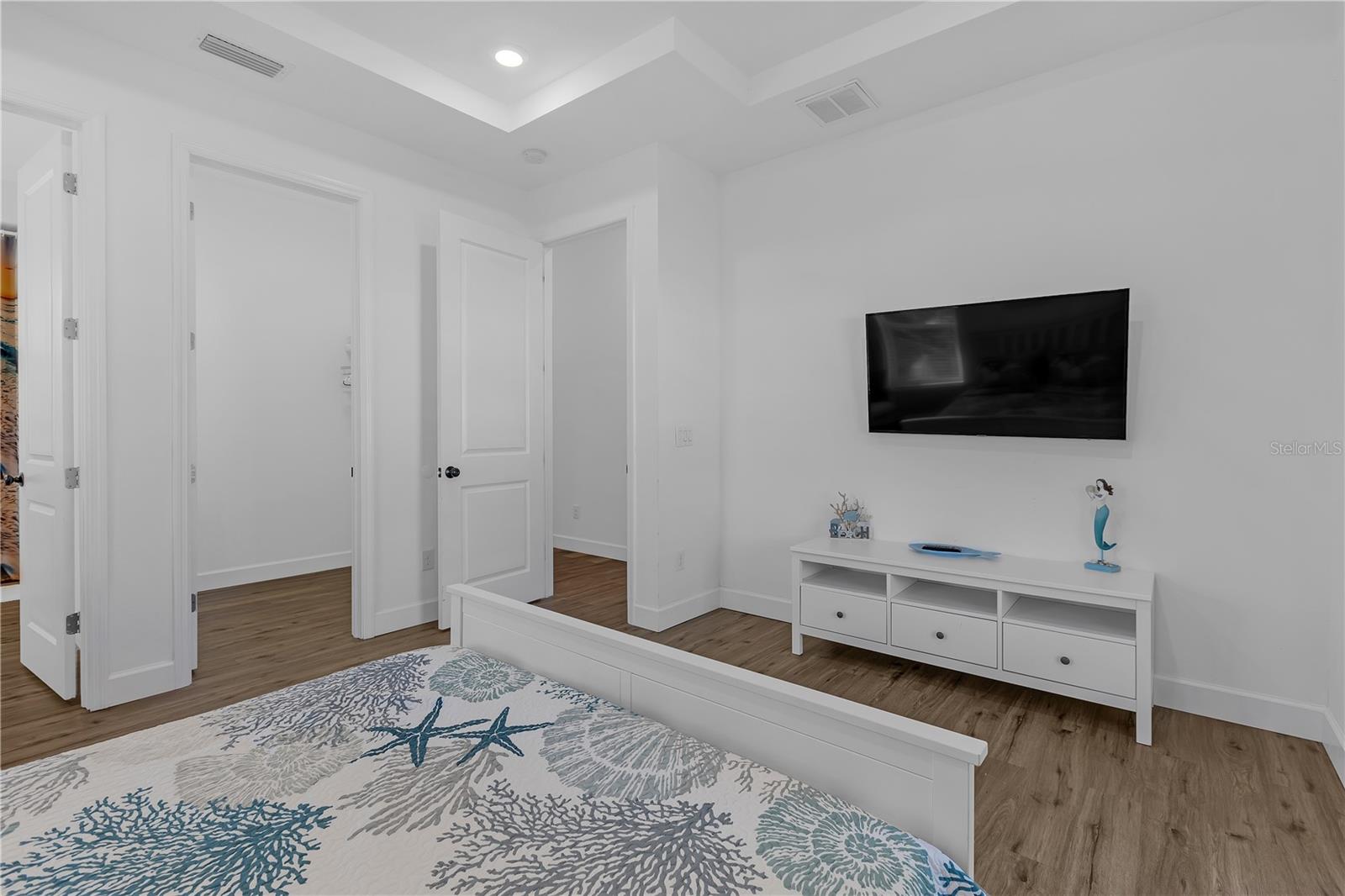WEST PORT - Residential Income