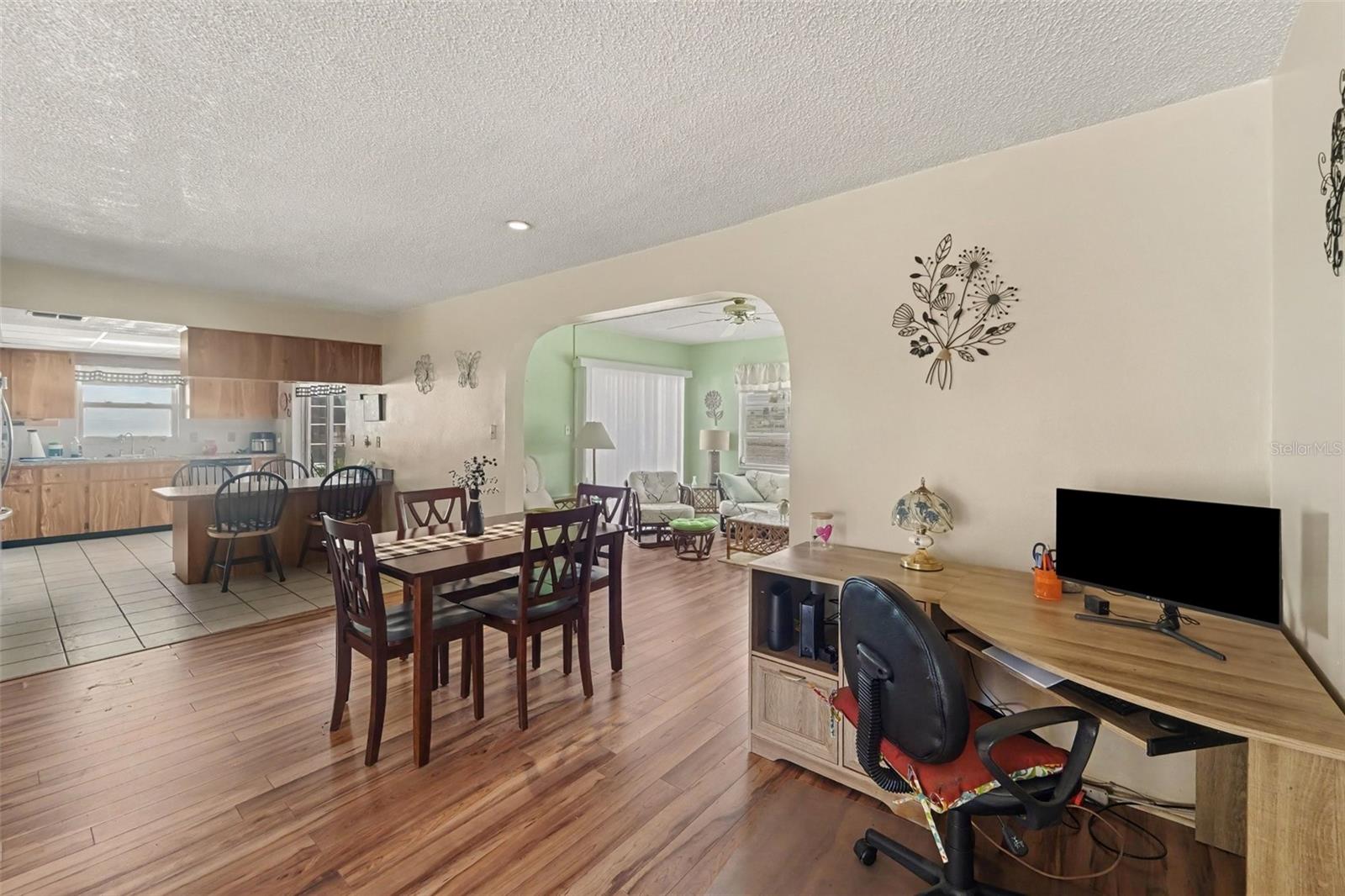 8351 FOX HOLLOW DRIVE