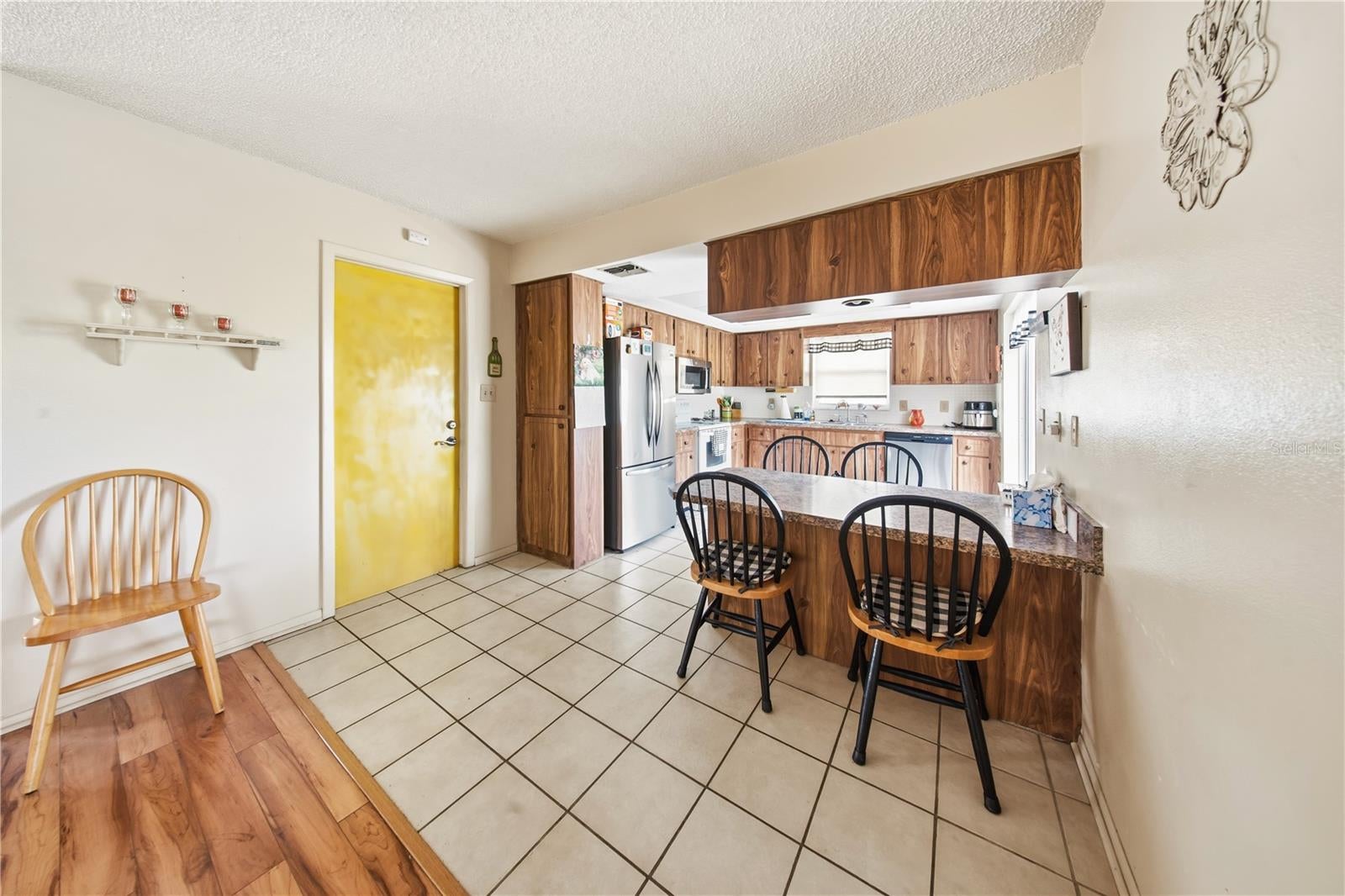 8351 FOX HOLLOW DRIVE