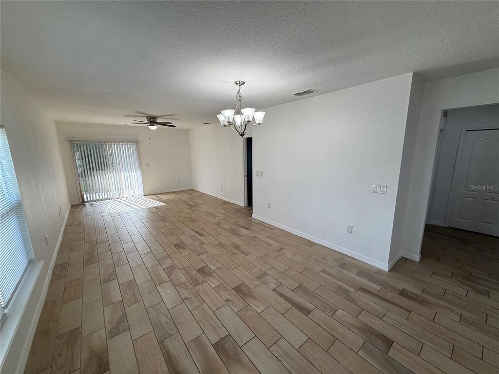 Photo of 17401 Painted Leaf Way, Clermont, FL 34714 (MLS # S5133351)