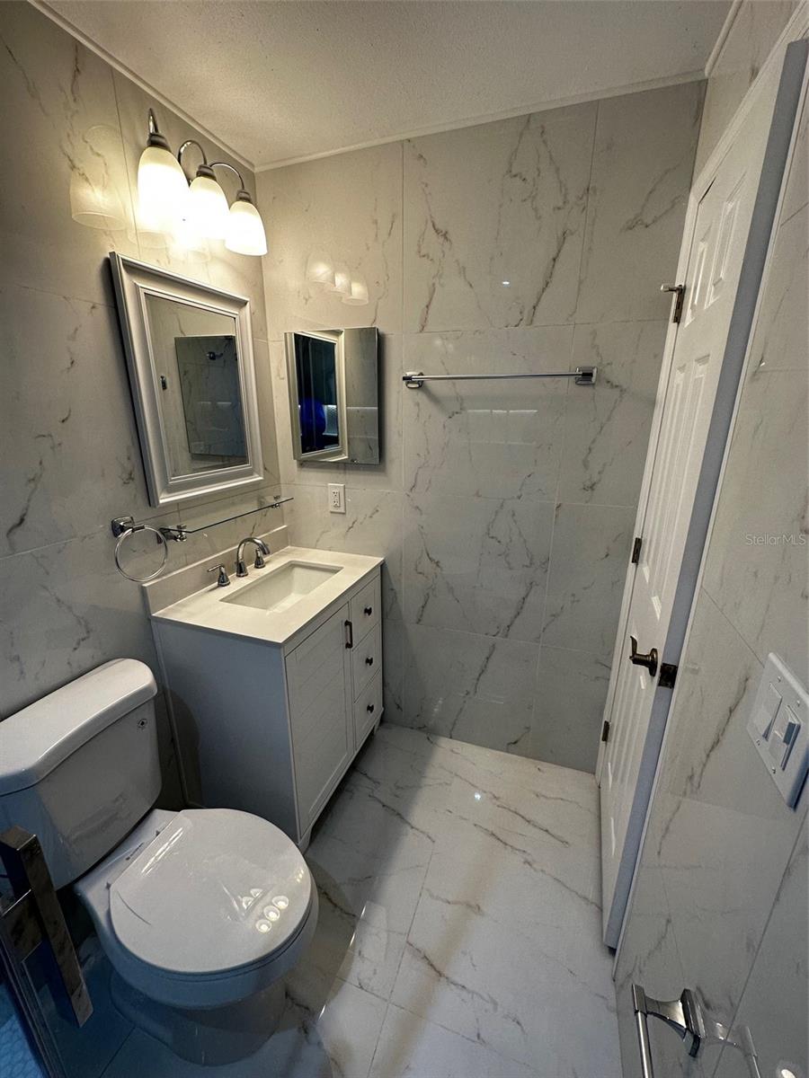 LAKE KATHRYN VILLAGE - Residential