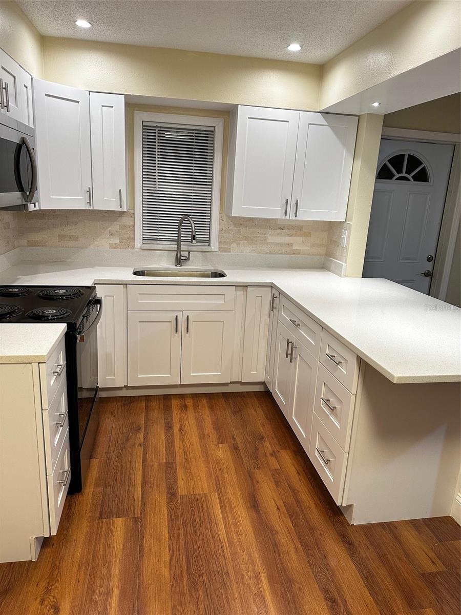 LAKE KATHRYN VILLAGE - Residential