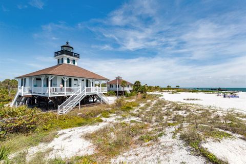 A home in PORT CHARLOTTE