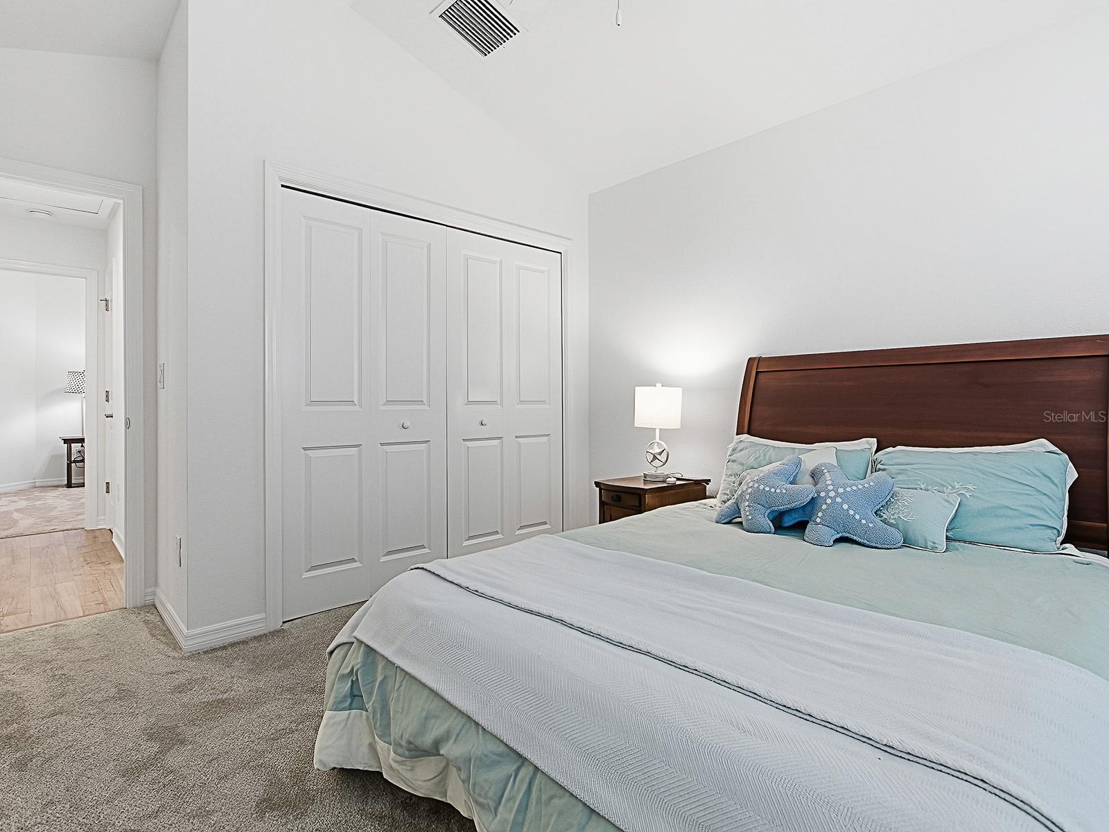 VILLAGES/SOUTHERN OAKS UN 246 - Residential