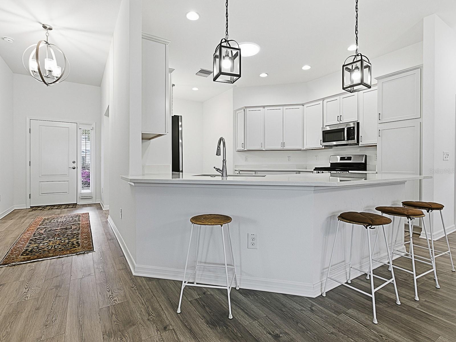 VILLAGES/SOUTHERN OAKS UN 246 - Residential