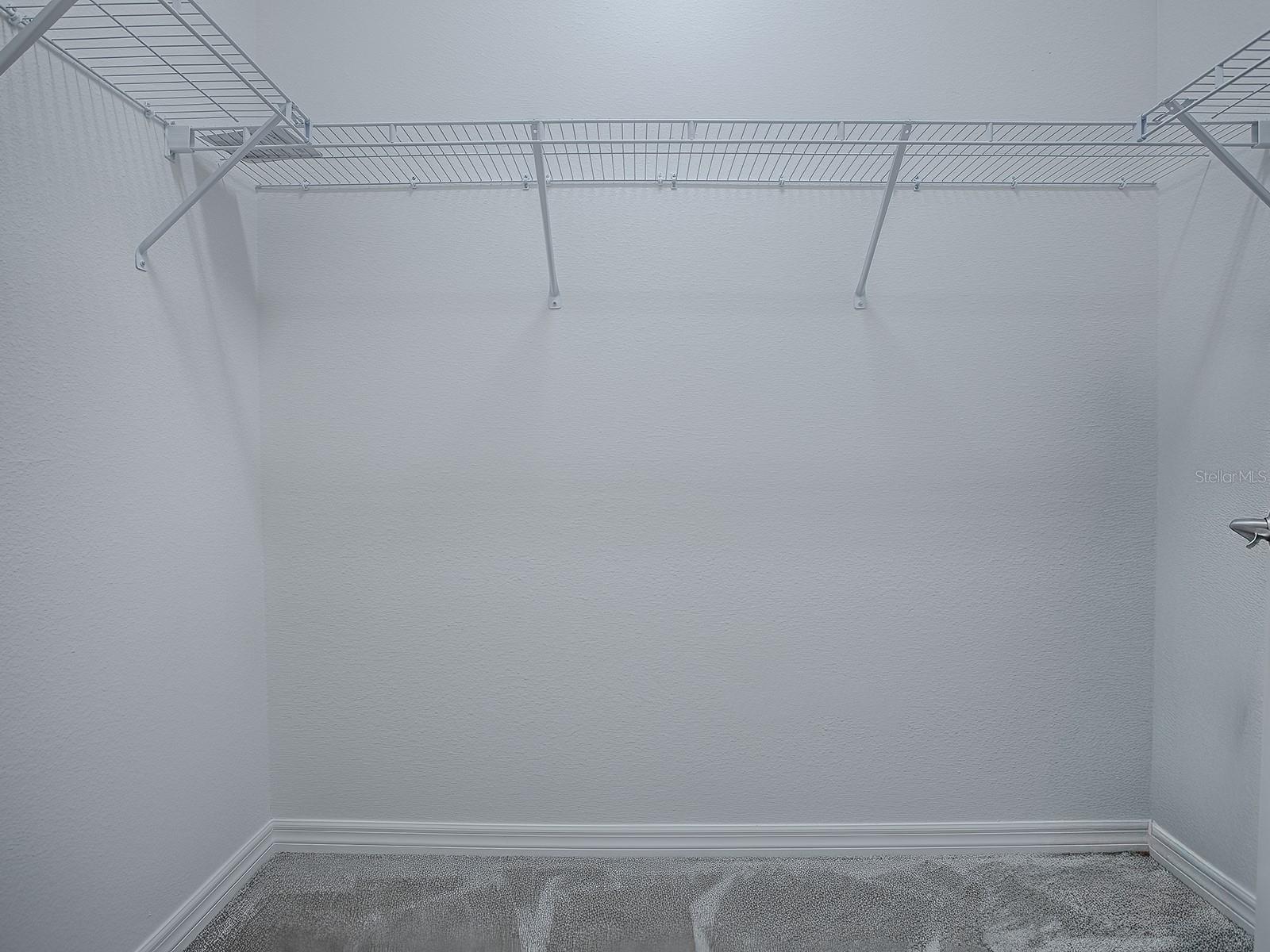 VILLAGES/SOUTHERN OAKS UN 246 - Residential