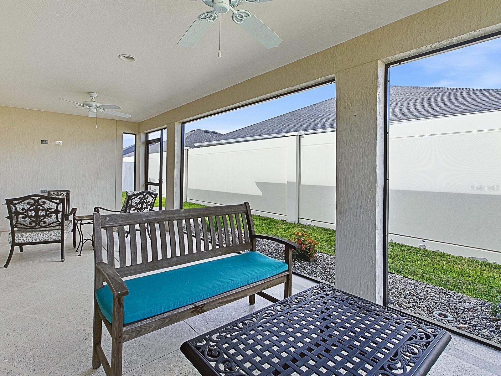 VILLAGES/SOUTHERN OAKS UN 246 - Residential