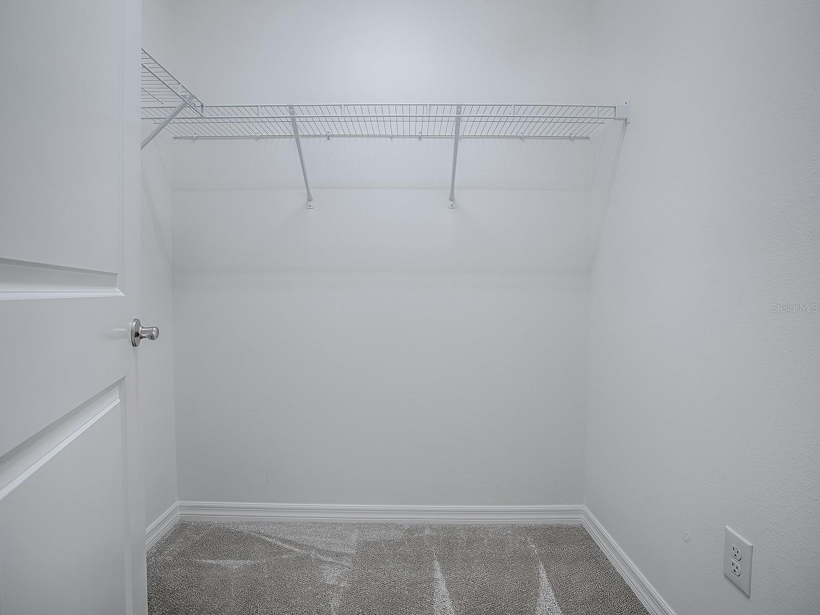 VILLAGES/SOUTHERN OAKS UN 246 - Residential