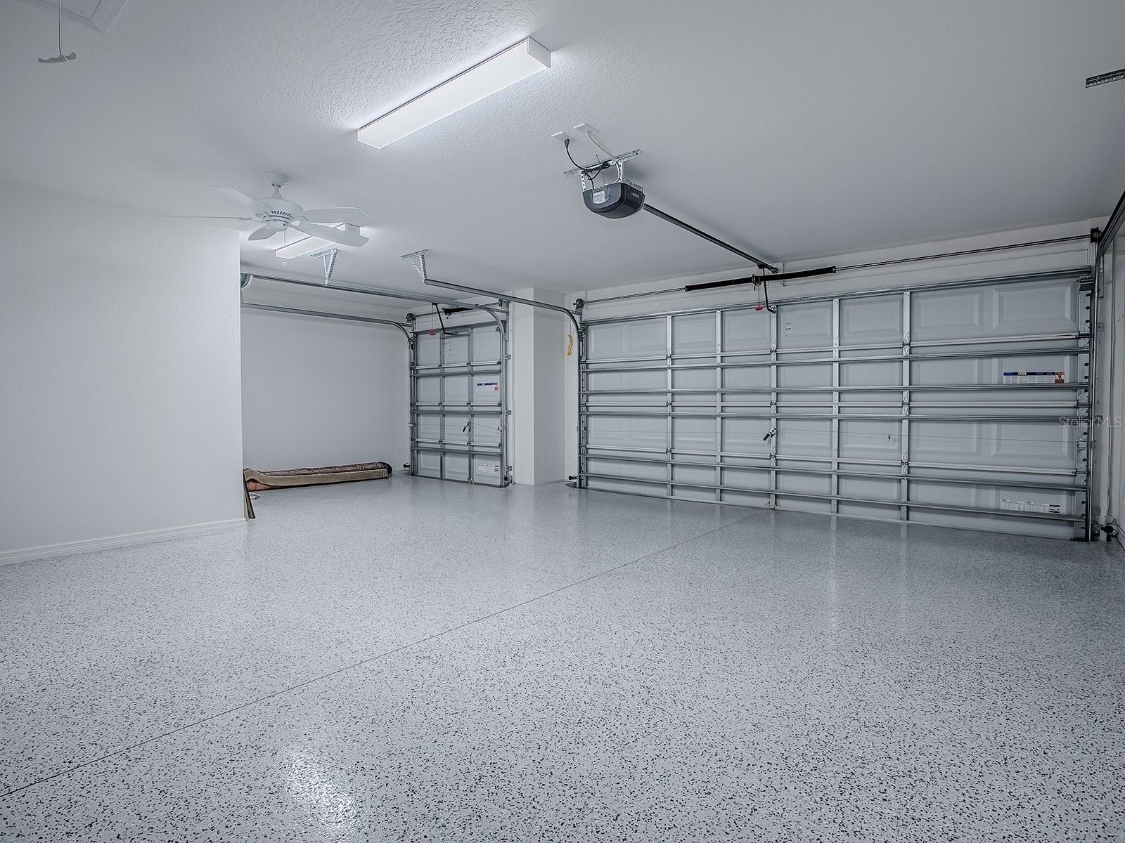 VILLAGES/SOUTHERN OAKS UN 246 - Residential