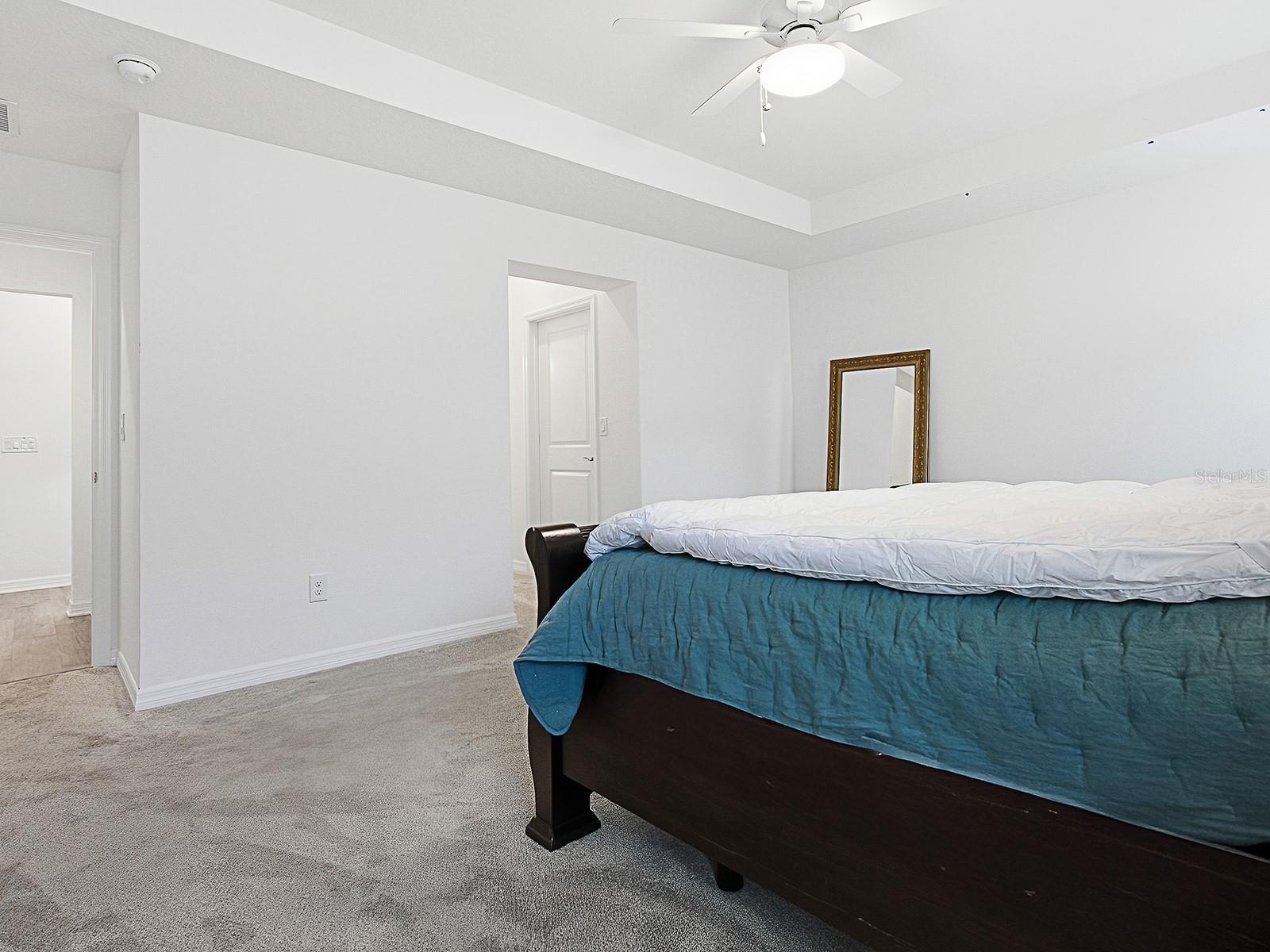 VILLAGES/SOUTHERN OAKS UN 246 - Residential