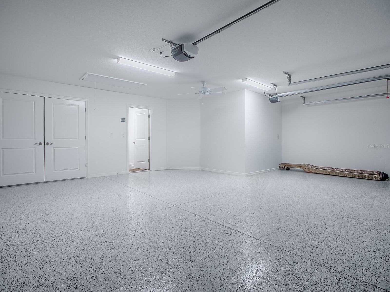 VILLAGES/SOUTHERN OAKS UN 246 - Residential