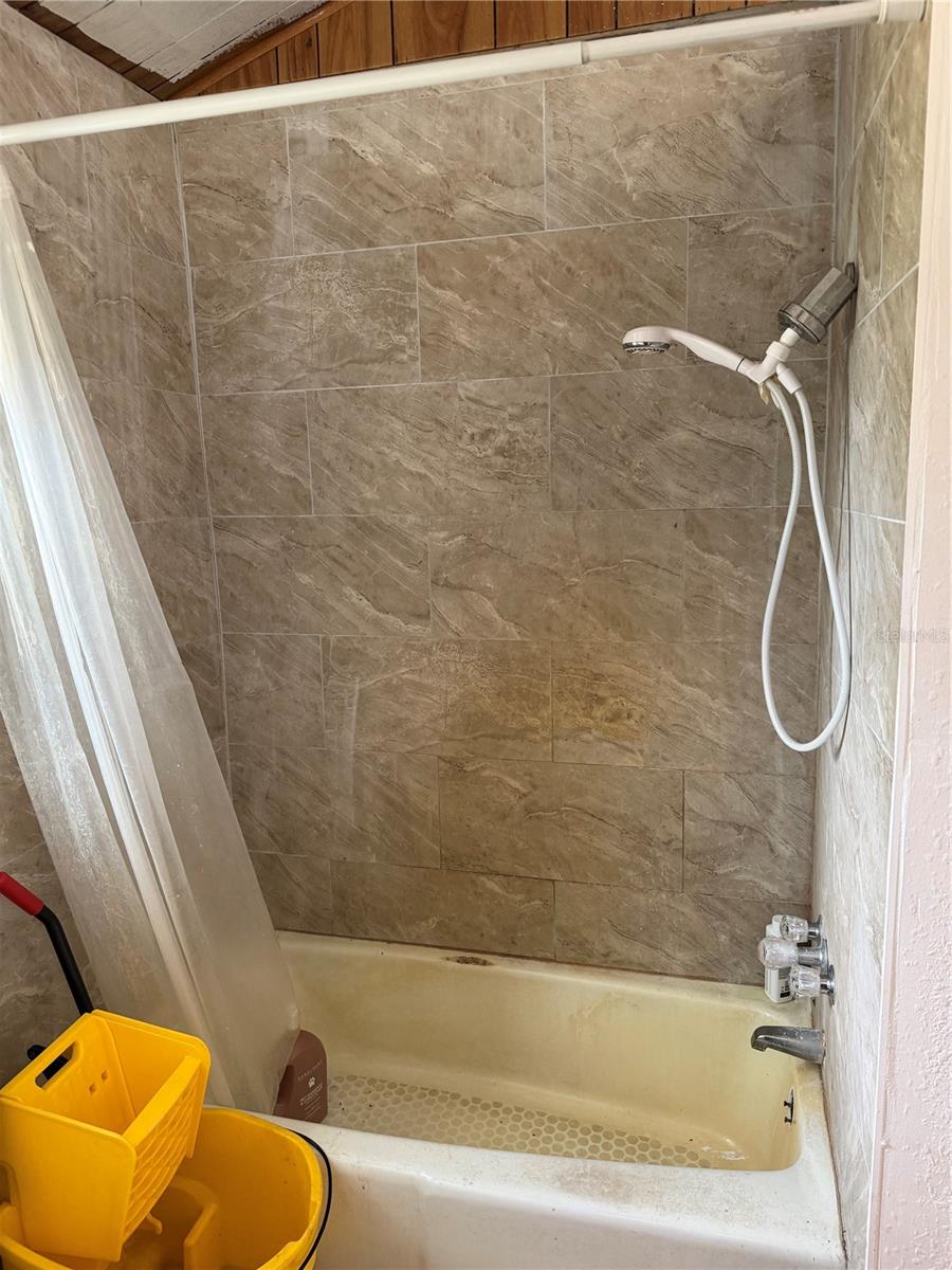 TALL PINES ESTATES - Residential