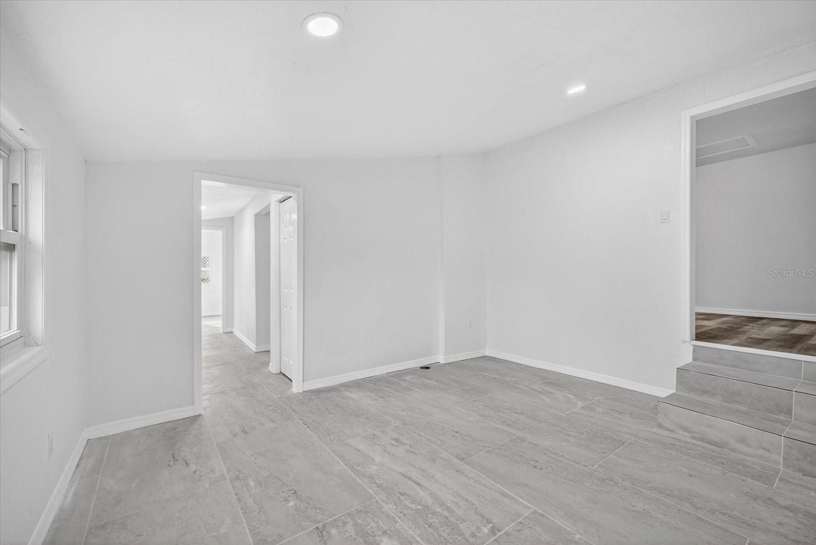 NORTH ST PETERSBURG - Residential