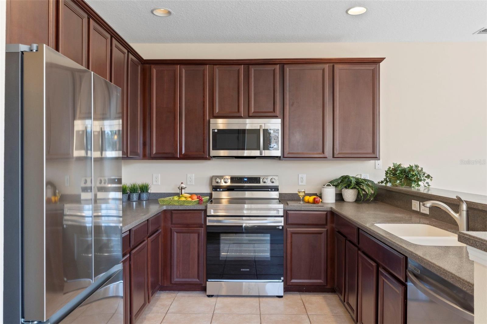 SEA FOREST BEACH CLUB TWNHMS - Residential