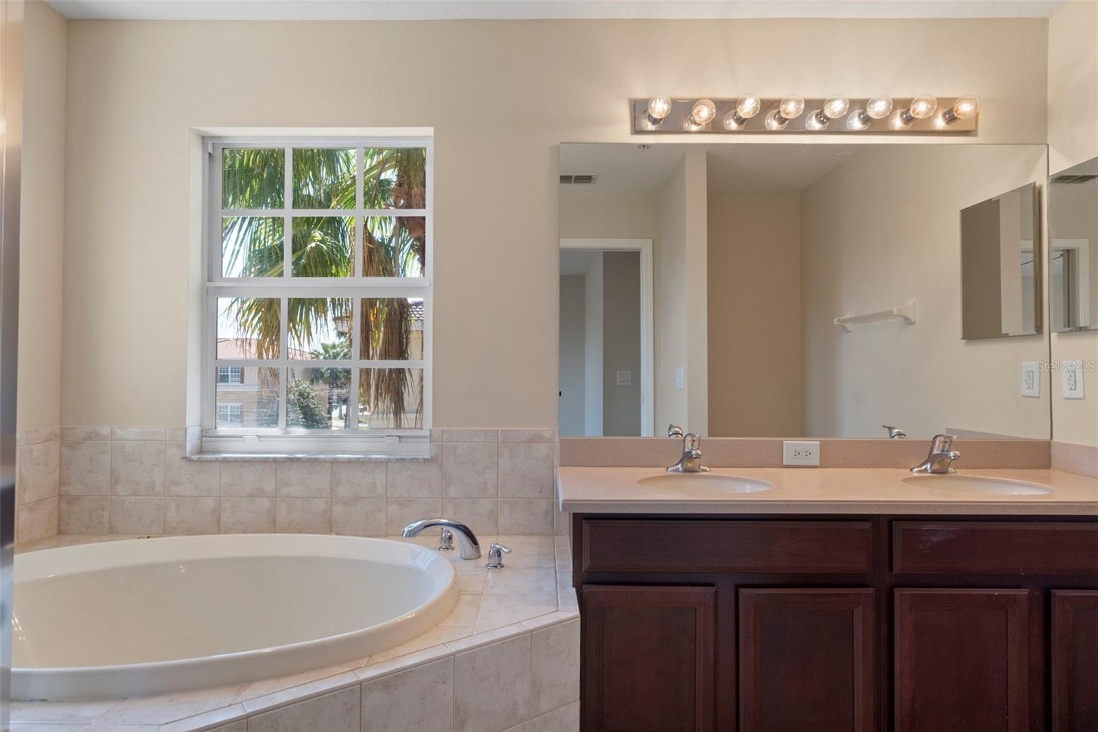 SEA FOREST BEACH CLUB TWNHMS - Residential