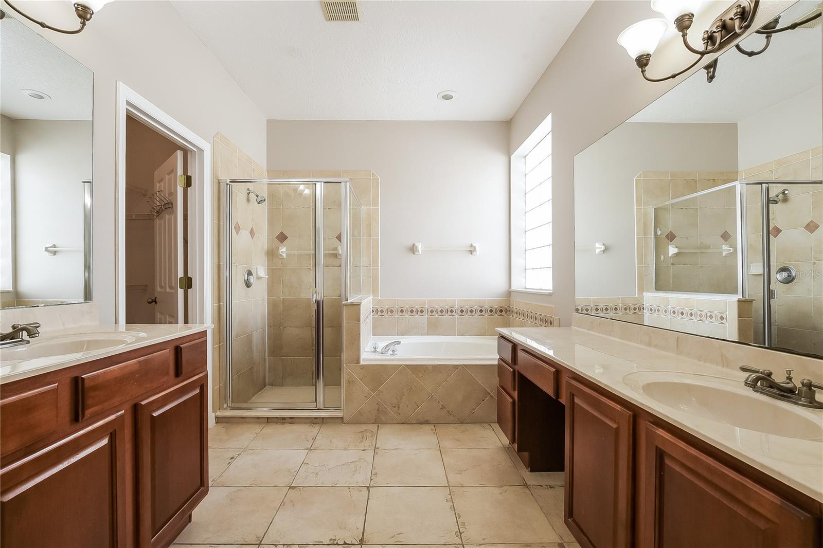 TIVOLI WOODS VILLAGE C 51 84 - Residential