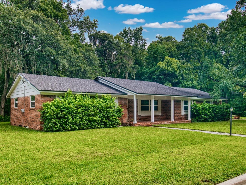 Photo of 609 Claire Lane, Orange Park, FL 32073 (MLS # NS1089148)