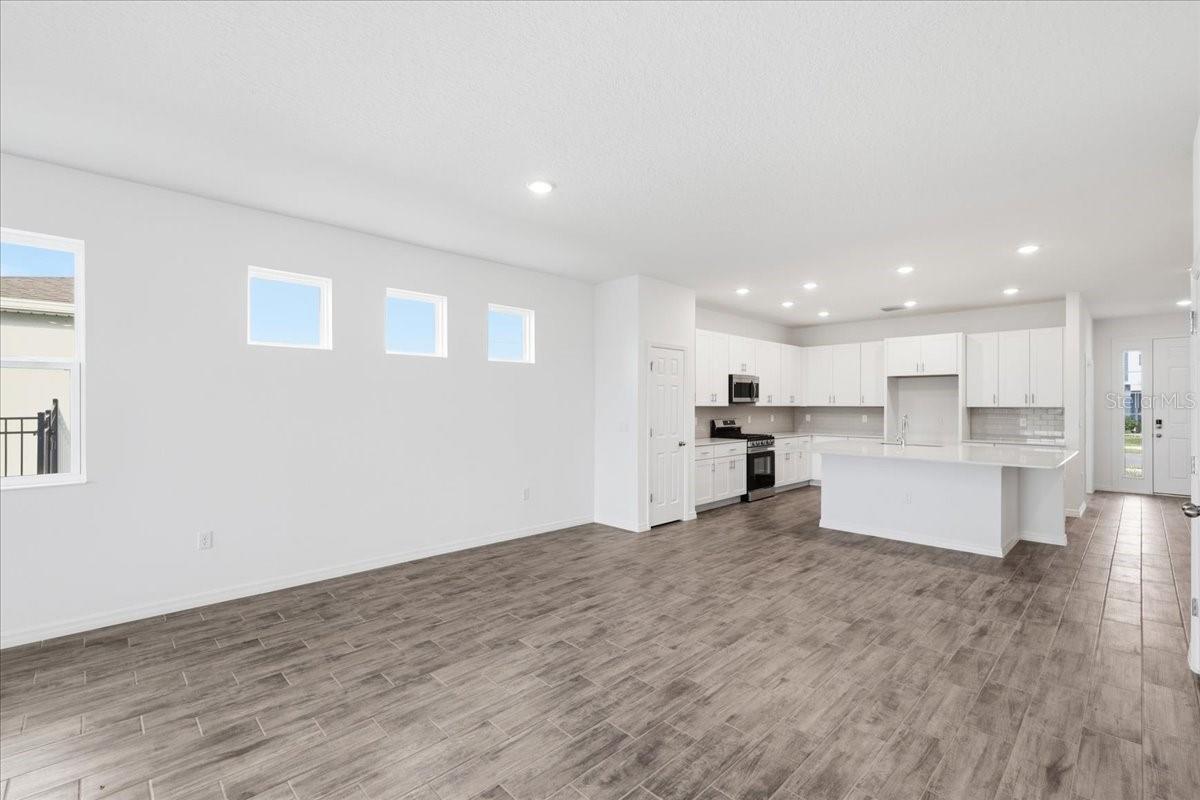 3094 WINDSWEPT WAY