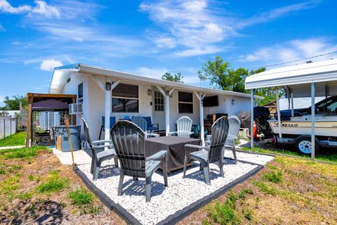 Photo of 997 28th Avenue Drive E, Bradenton, FL 34208 (MLS # A4680224)