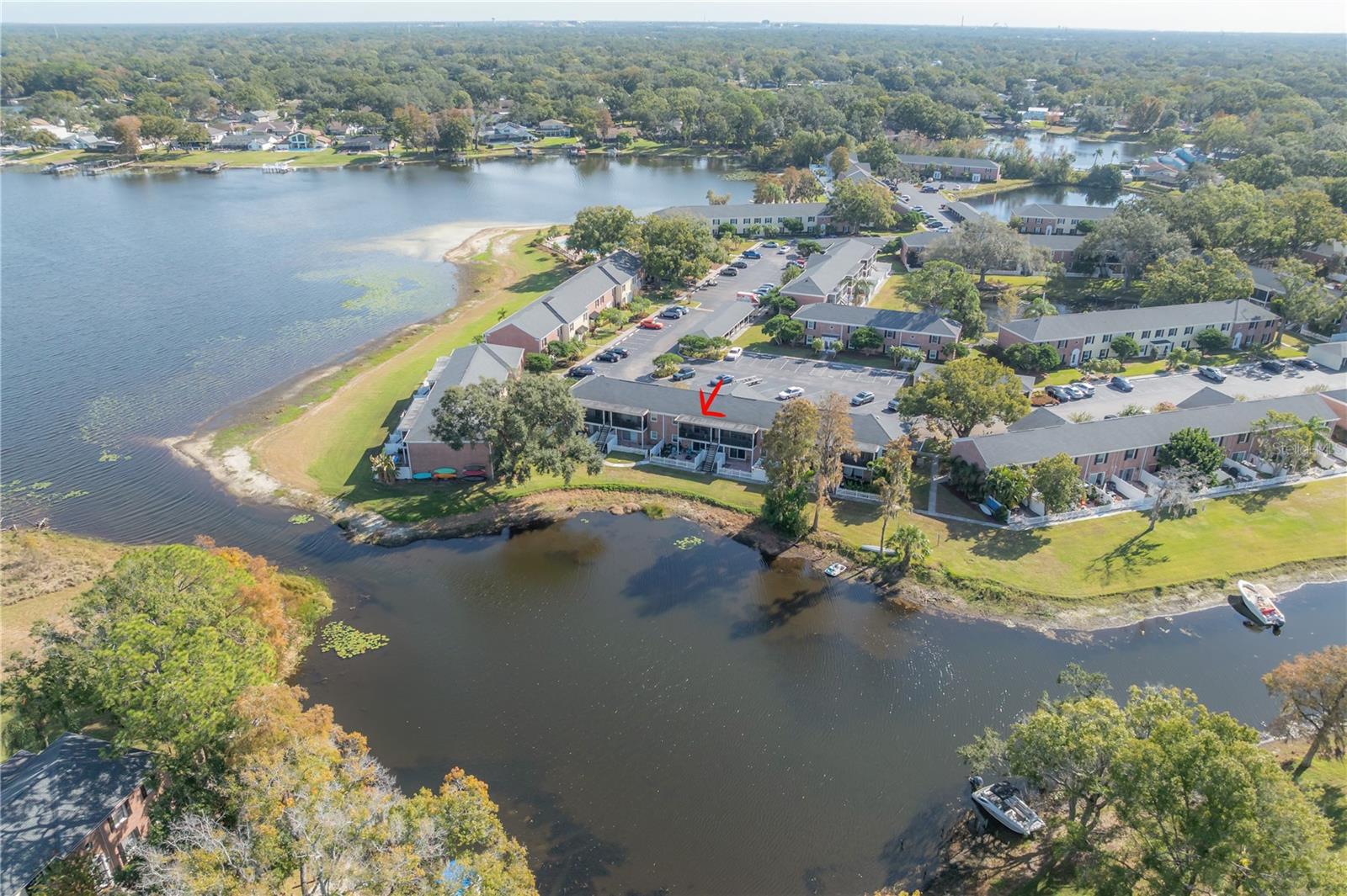 WHISPERING OAKS - Residential