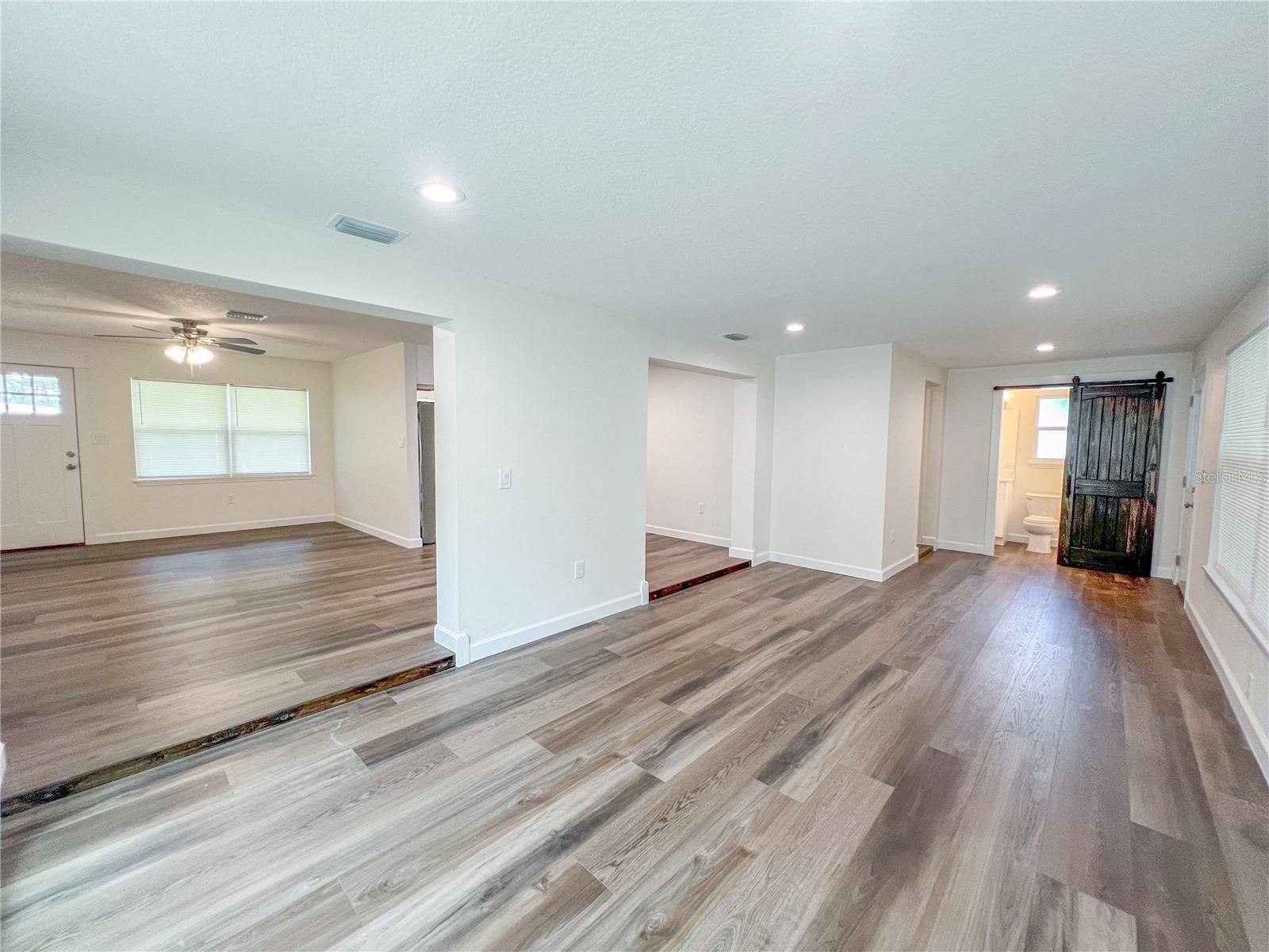 SILVER LAKE PARK - Residential