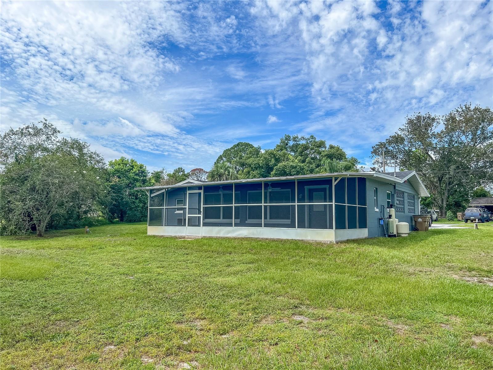 SILVER LAKE PARK - Residential
