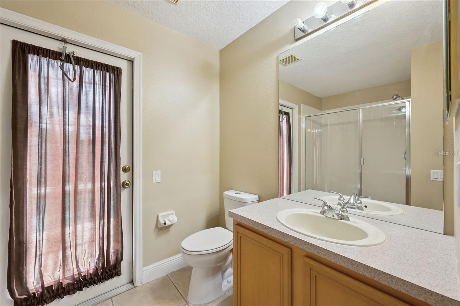 GLENMUIR 48 39 - Residential