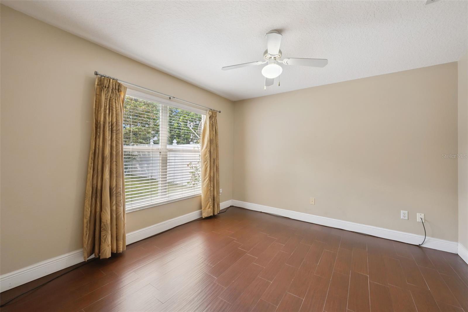 GLENMUIR 48 39 - Residential