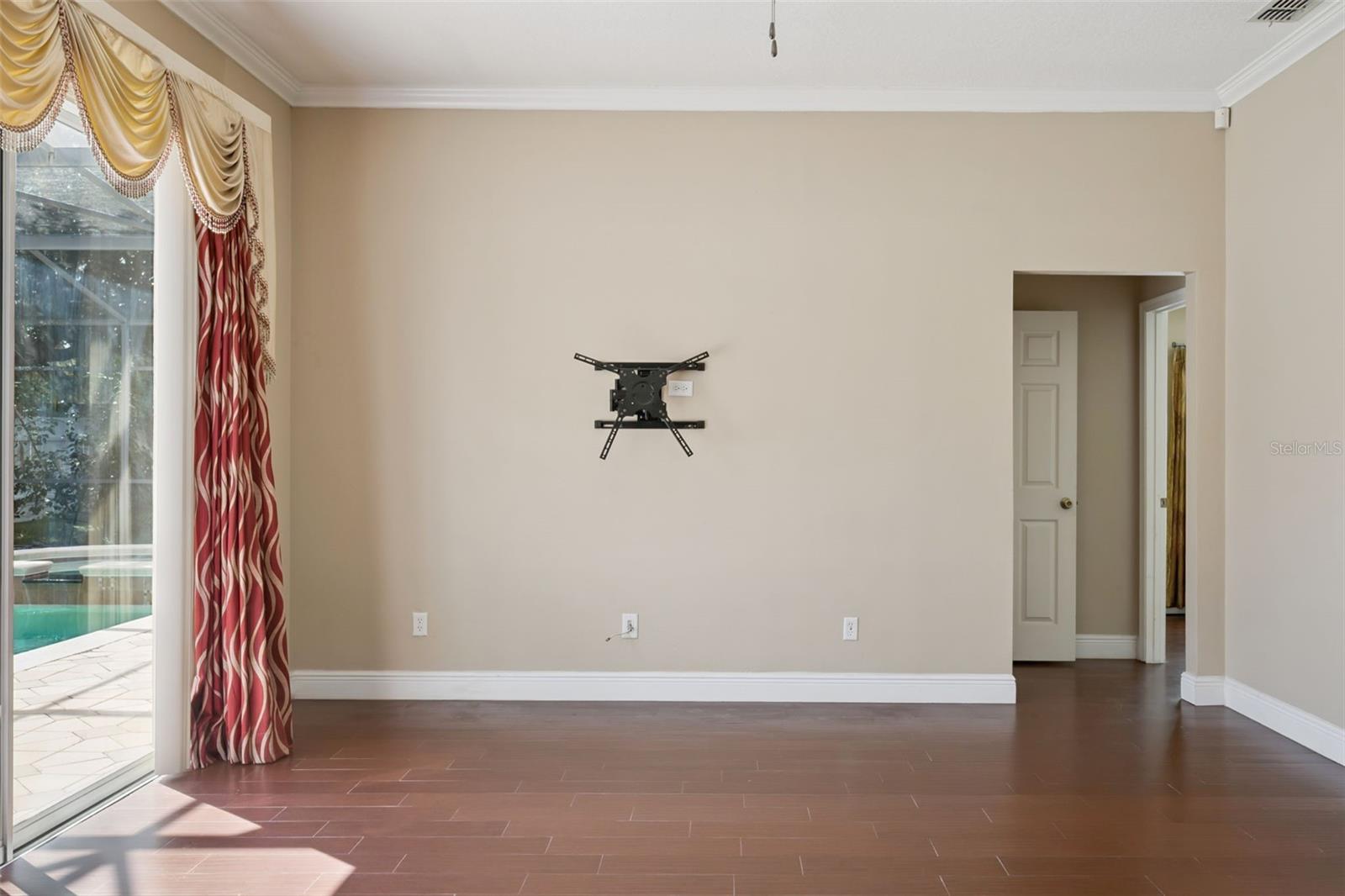 GLENMUIR 48 39 - Residential