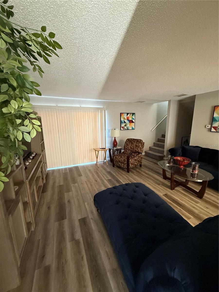 1147 LONGFELLOW ROAD 157c
