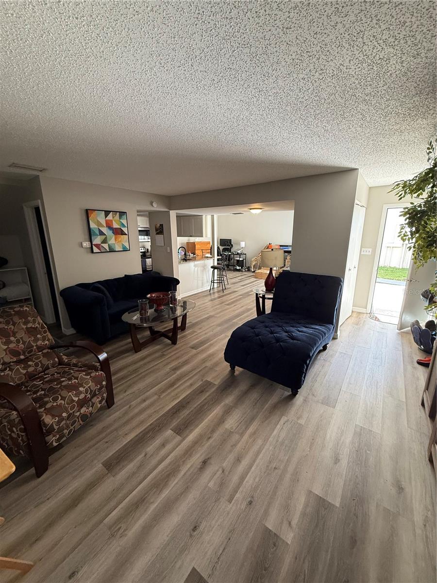 1147 LONGFELLOW ROAD 157c