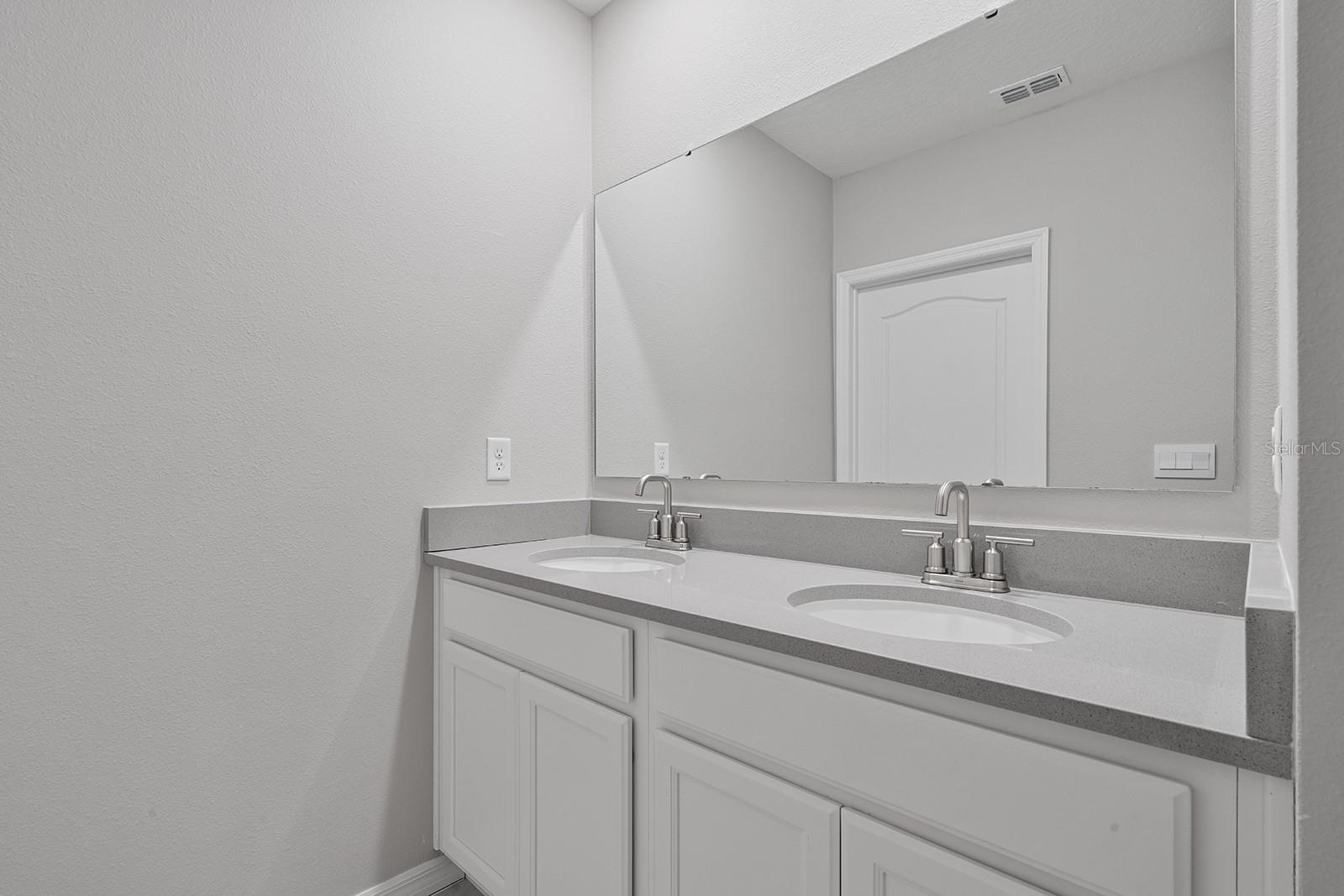 TIMBERWALAKE PH 3 - Residential