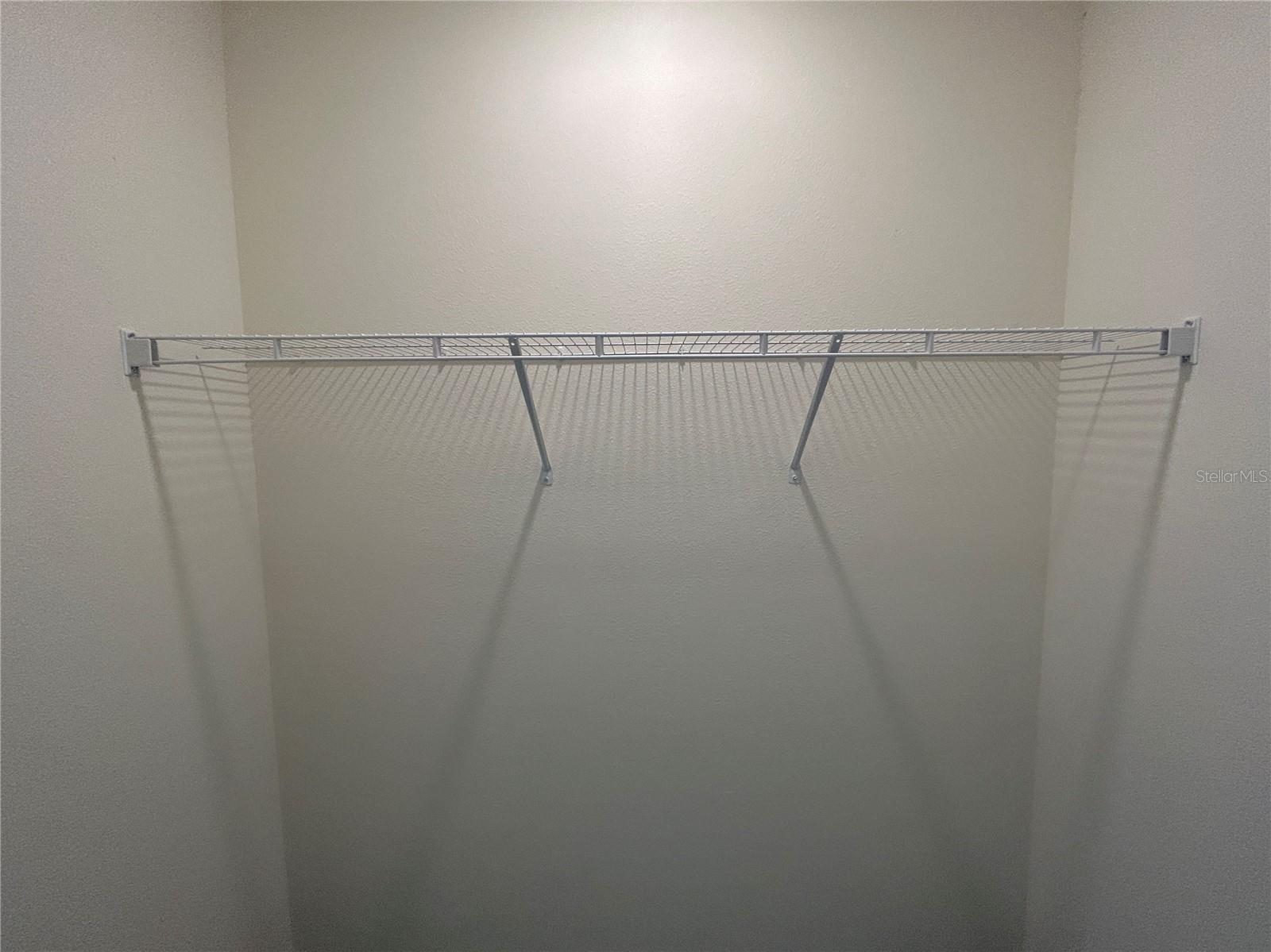 WOODLEAF HAMMOCK A REP OF A POR O - Residential Lease