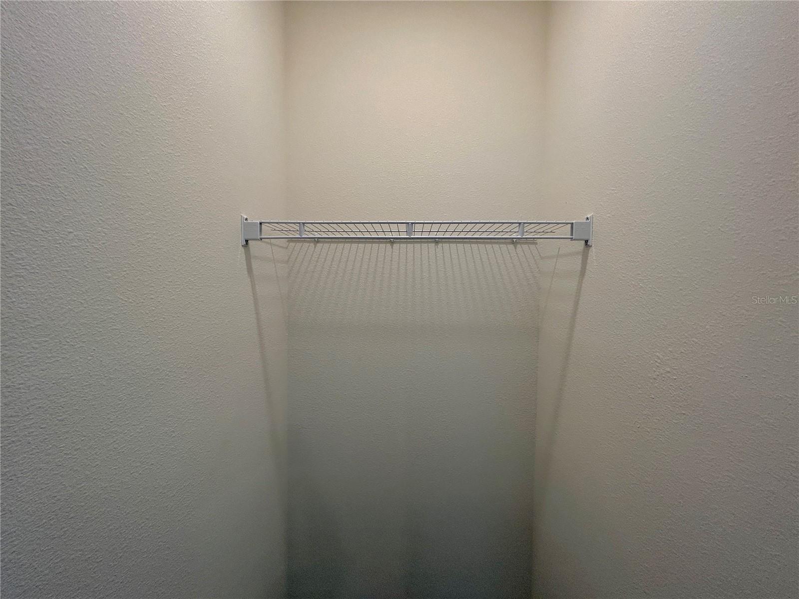 WOODLEAF HAMMOCK A REP OF A POR O - Residential Lease