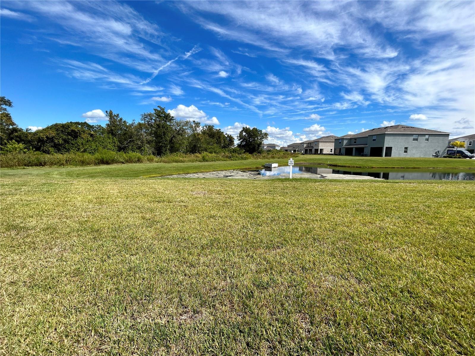 WOODLEAF HAMMOCK A REP OF A POR O - Residential Lease