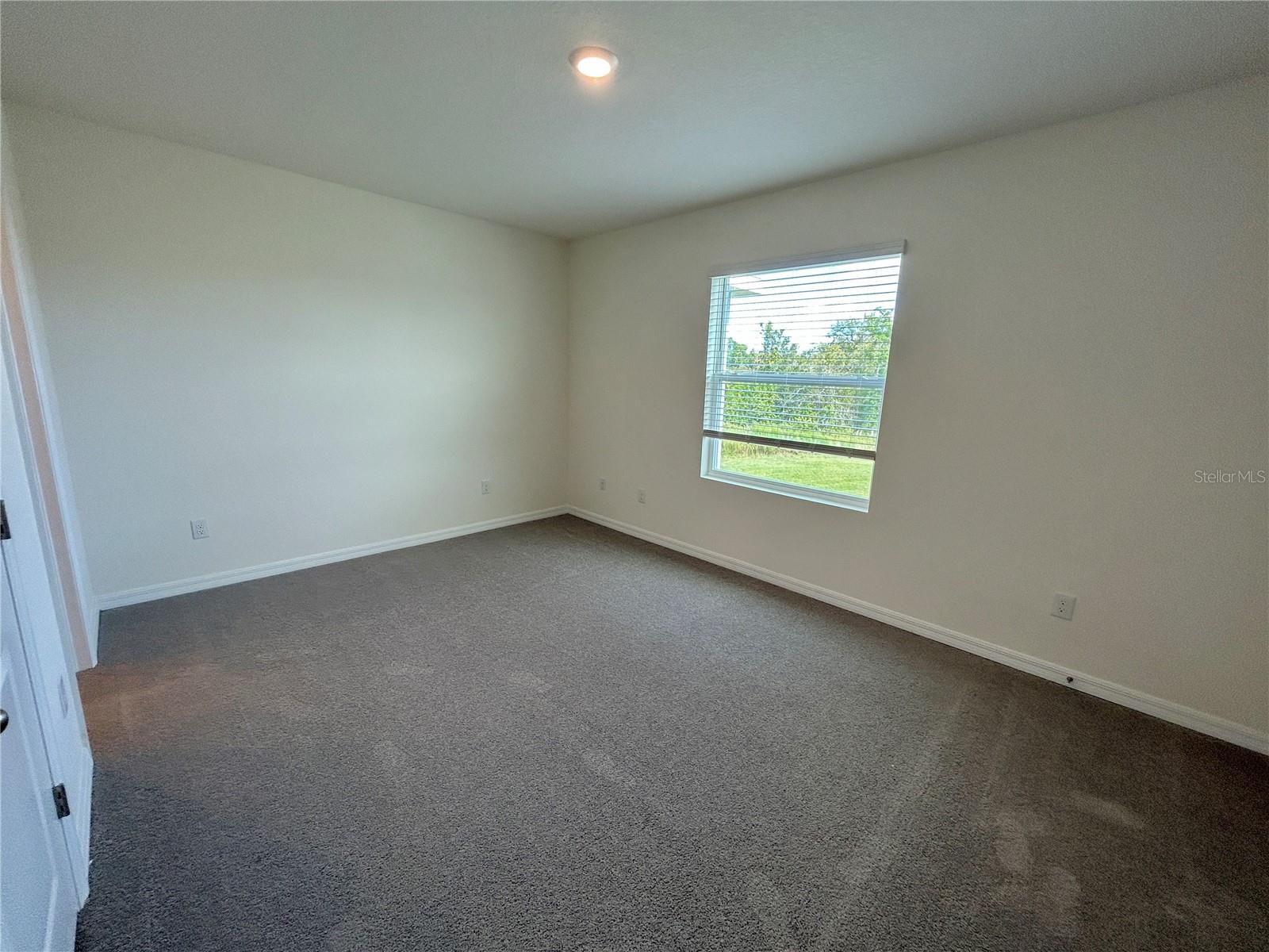 WOODLEAF HAMMOCK A REP OF A POR O - Residential Lease