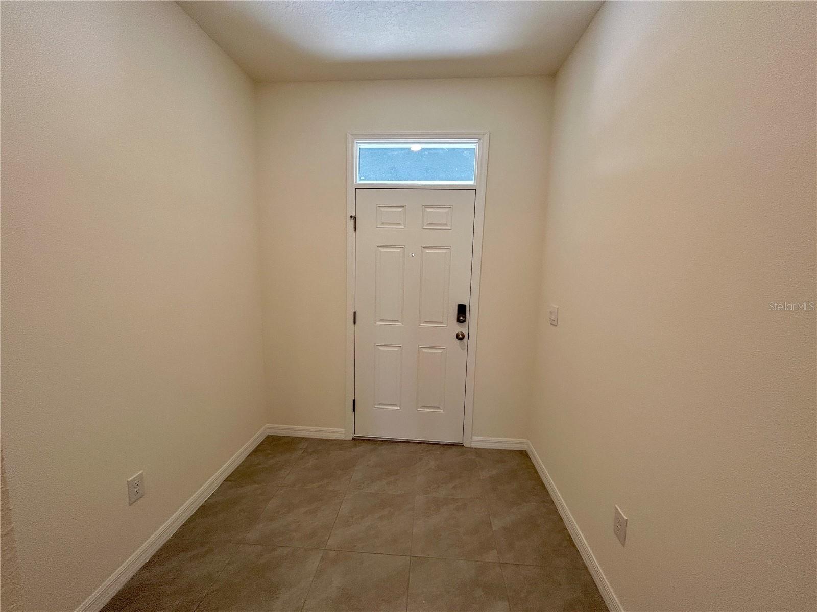 WOODLEAF HAMMOCK A REP OF A POR O - Residential Lease