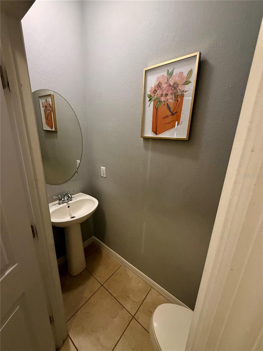 RESERVE AT LOCH LAKE - Residential Lease