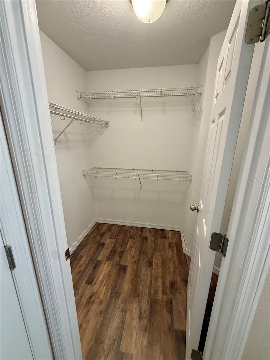 RESERVE AT LOCH LAKE - Residential Lease