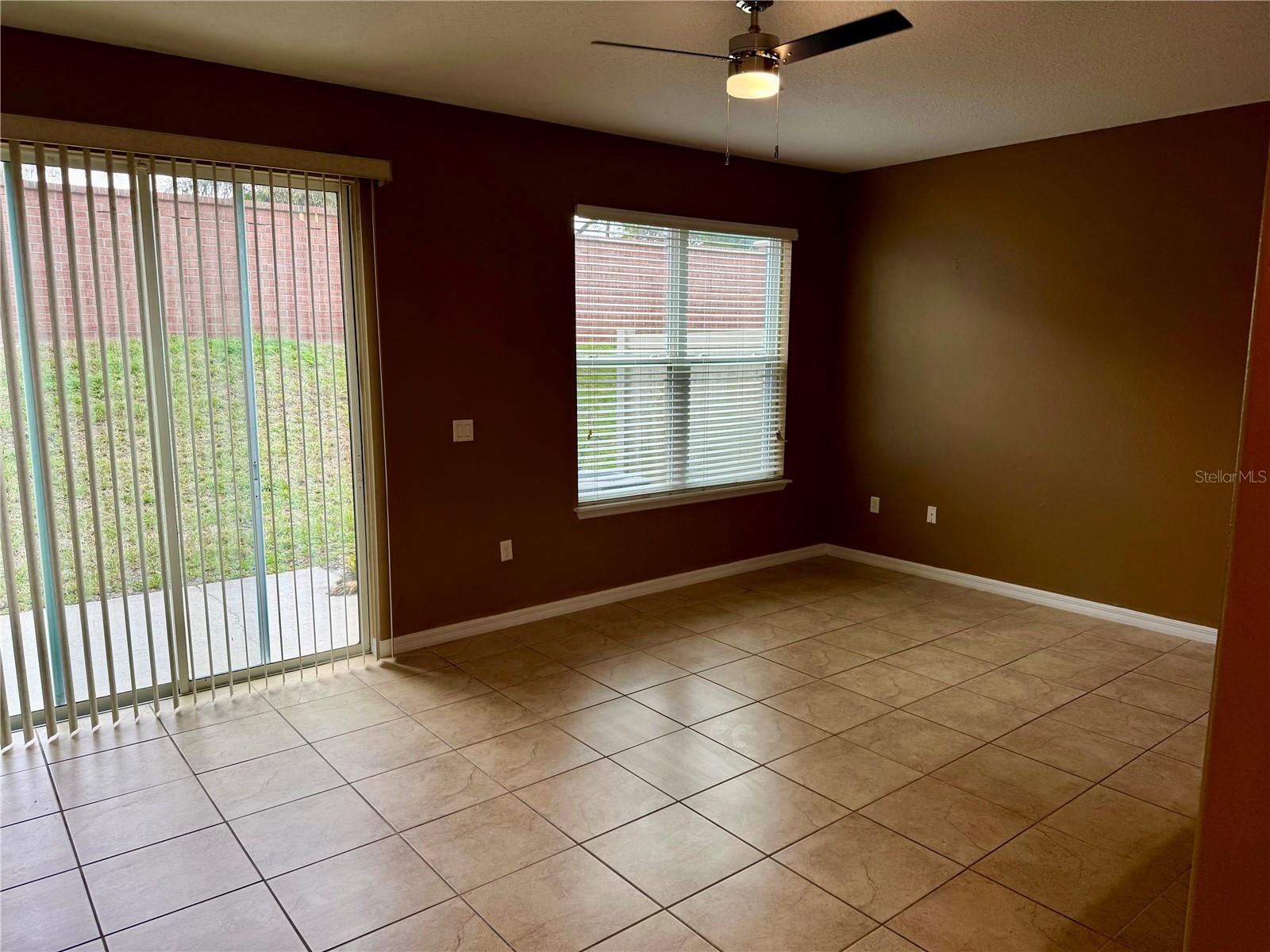 RESERVE AT LOCH LAKE - Residential Lease