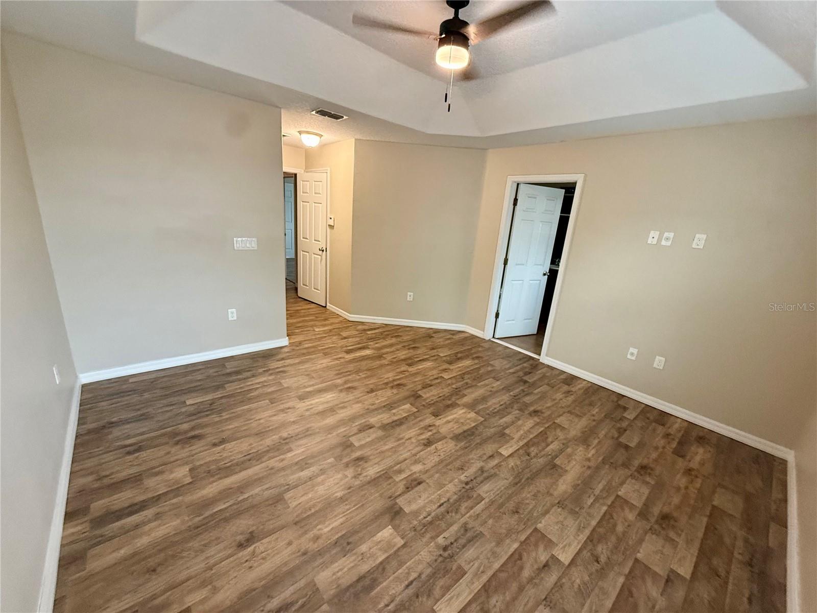 RESERVE AT LOCH LAKE - Residential Lease