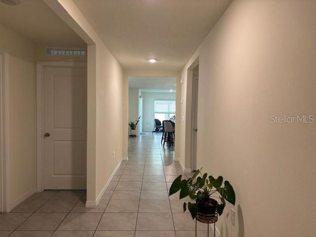 Photo of 11161 SE 69th Terrace, Belleview, FL 34420 (MLS # OM721369)