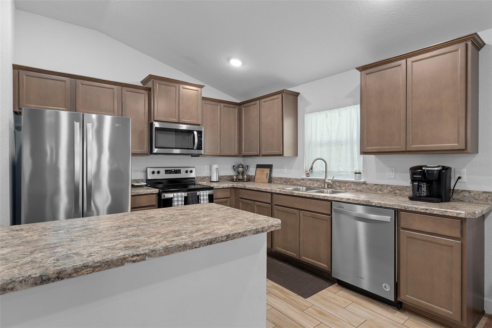 HIGH RDG VILLAGE - Residential