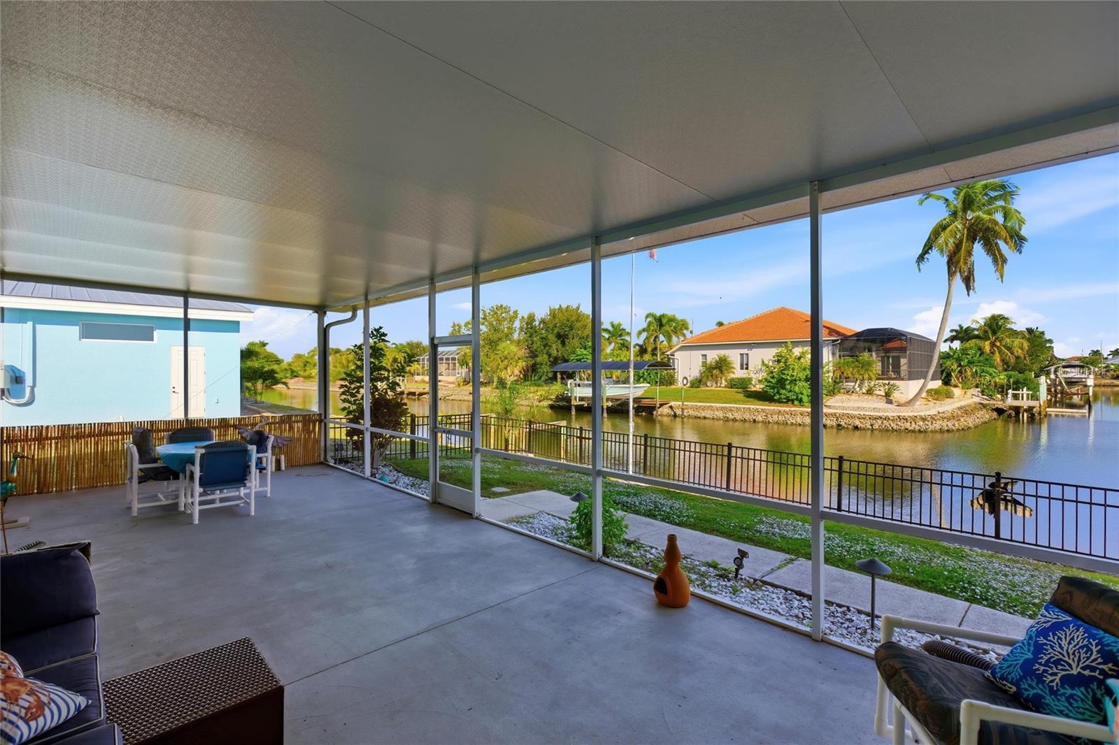 PELICAN POINTE 1ST ADD - Residential