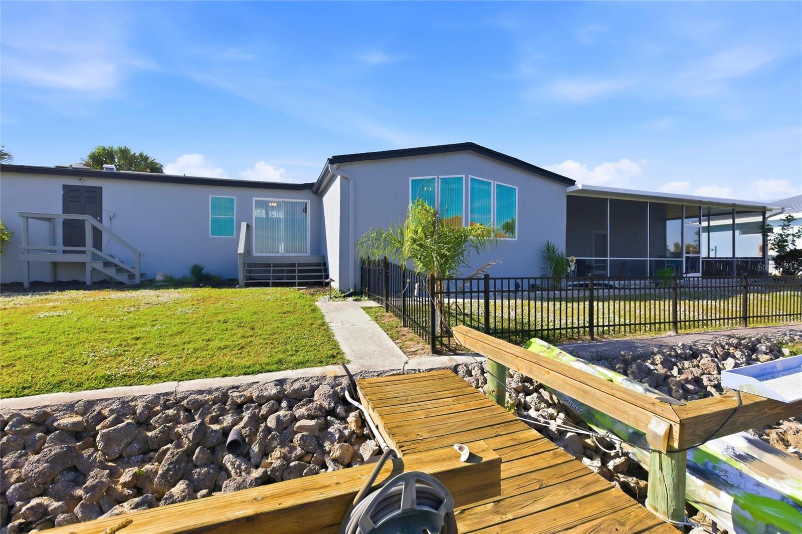 PELICAN POINTE 1ST ADD - Residential