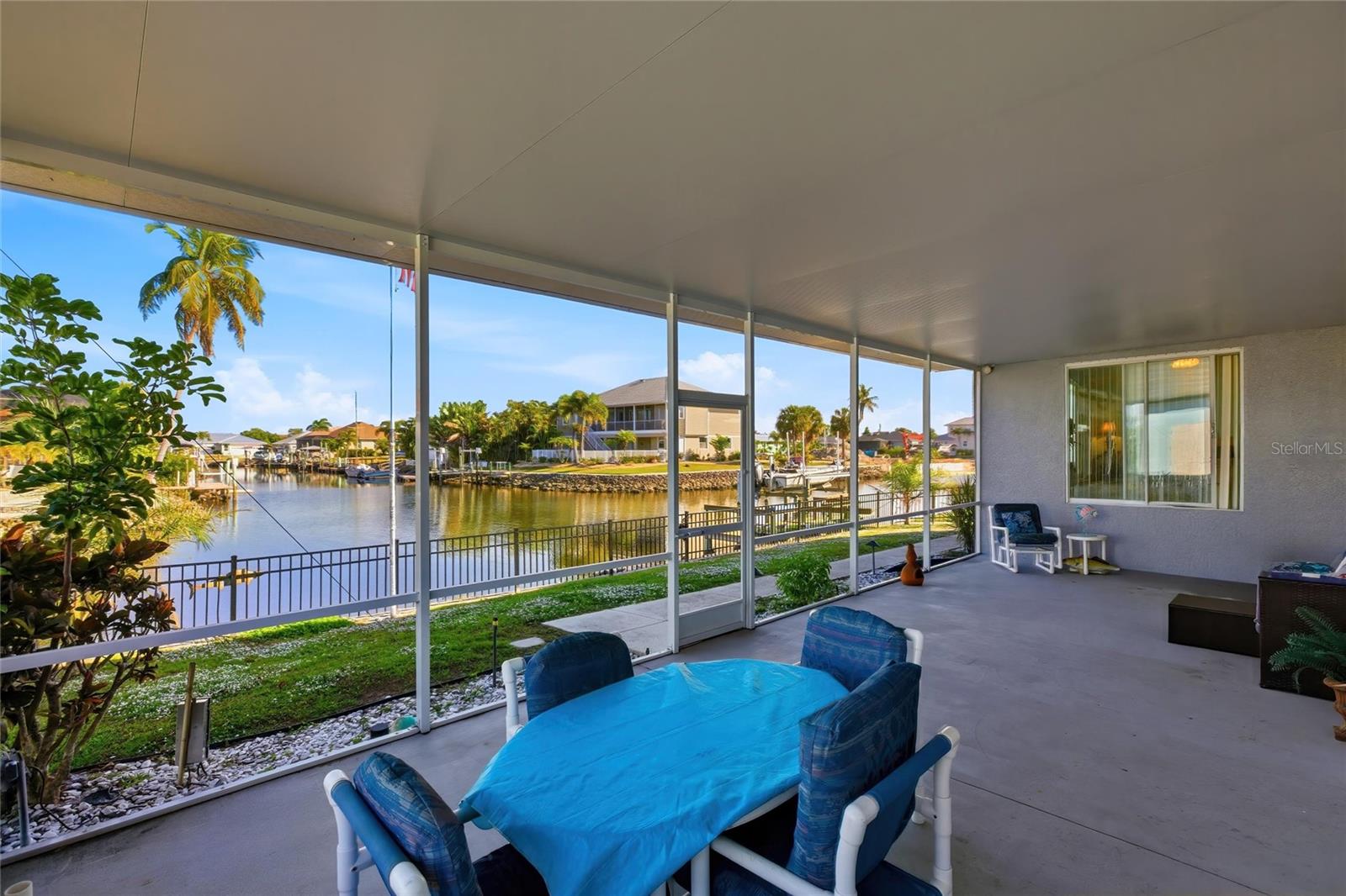 PELICAN POINTE 1ST ADD - Residential