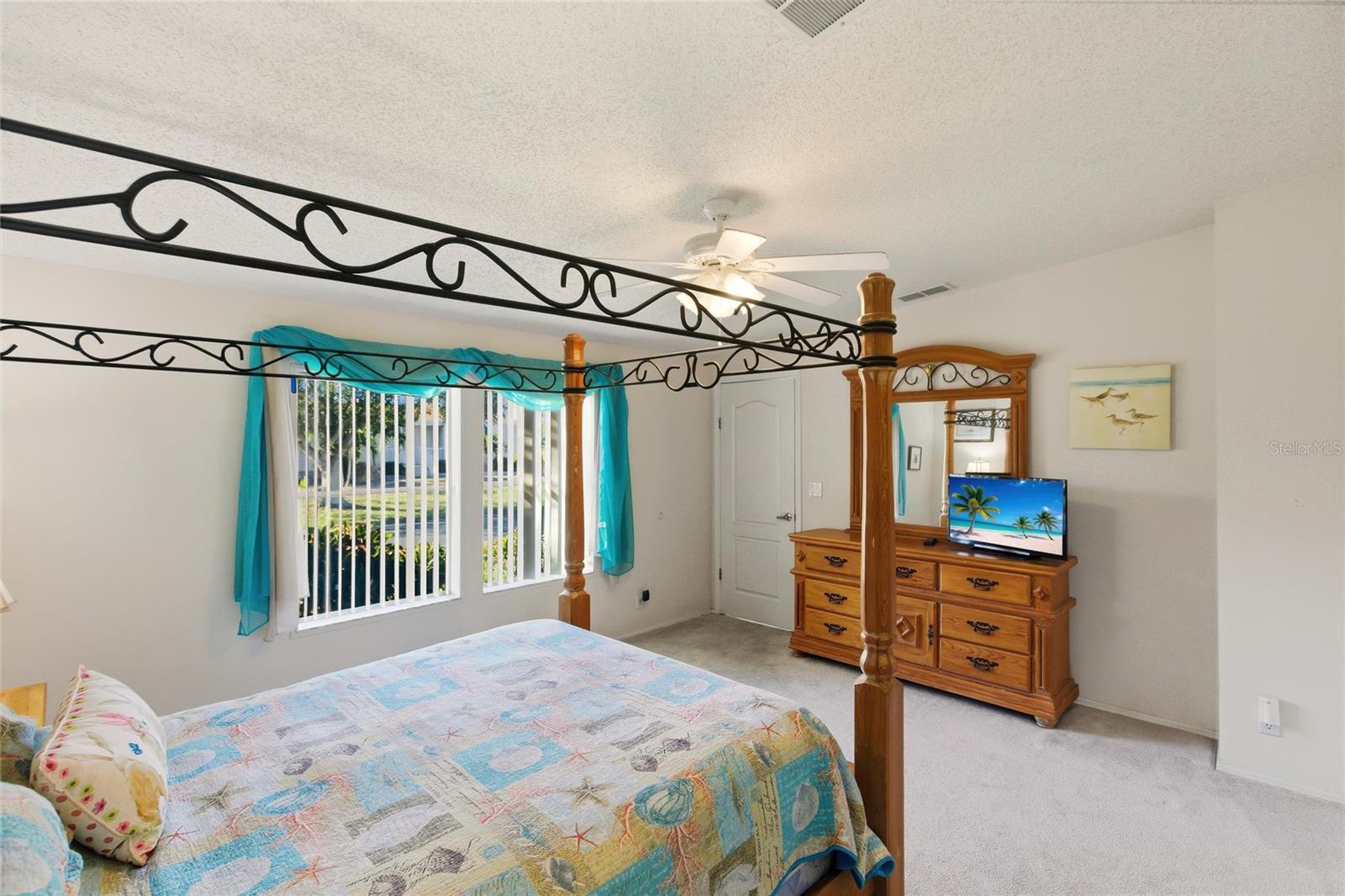 PELICAN POINTE 1ST ADD - Residential