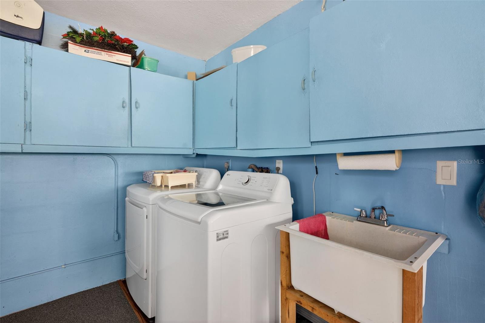 CLINTWOOD ACRES - Residential